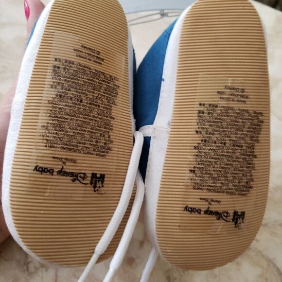 NWT Disney Mickey Mouse Crib Shoes - Picture 5 of 5